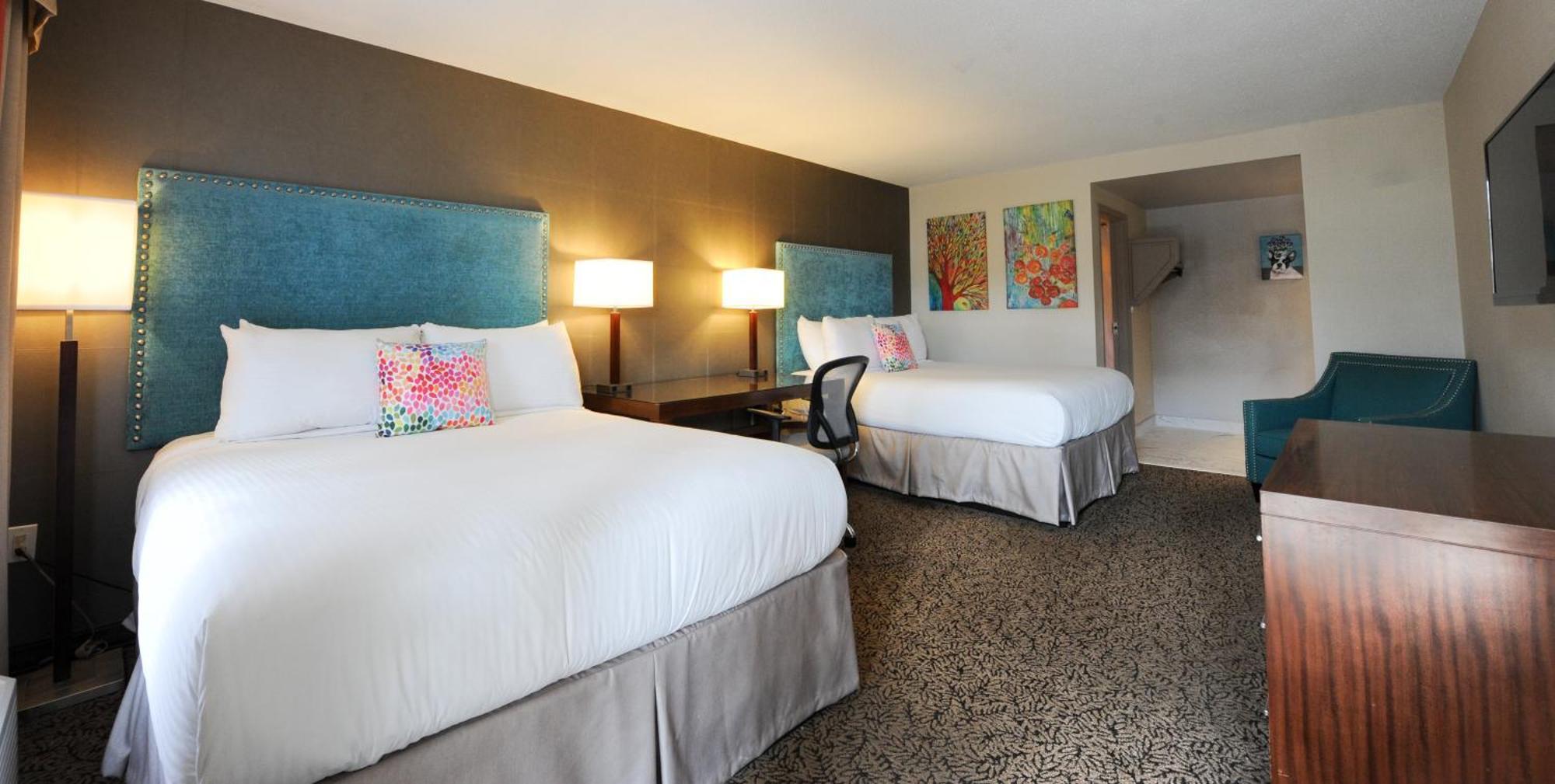 Queen Room Two Queen Beds Exterior Entrance