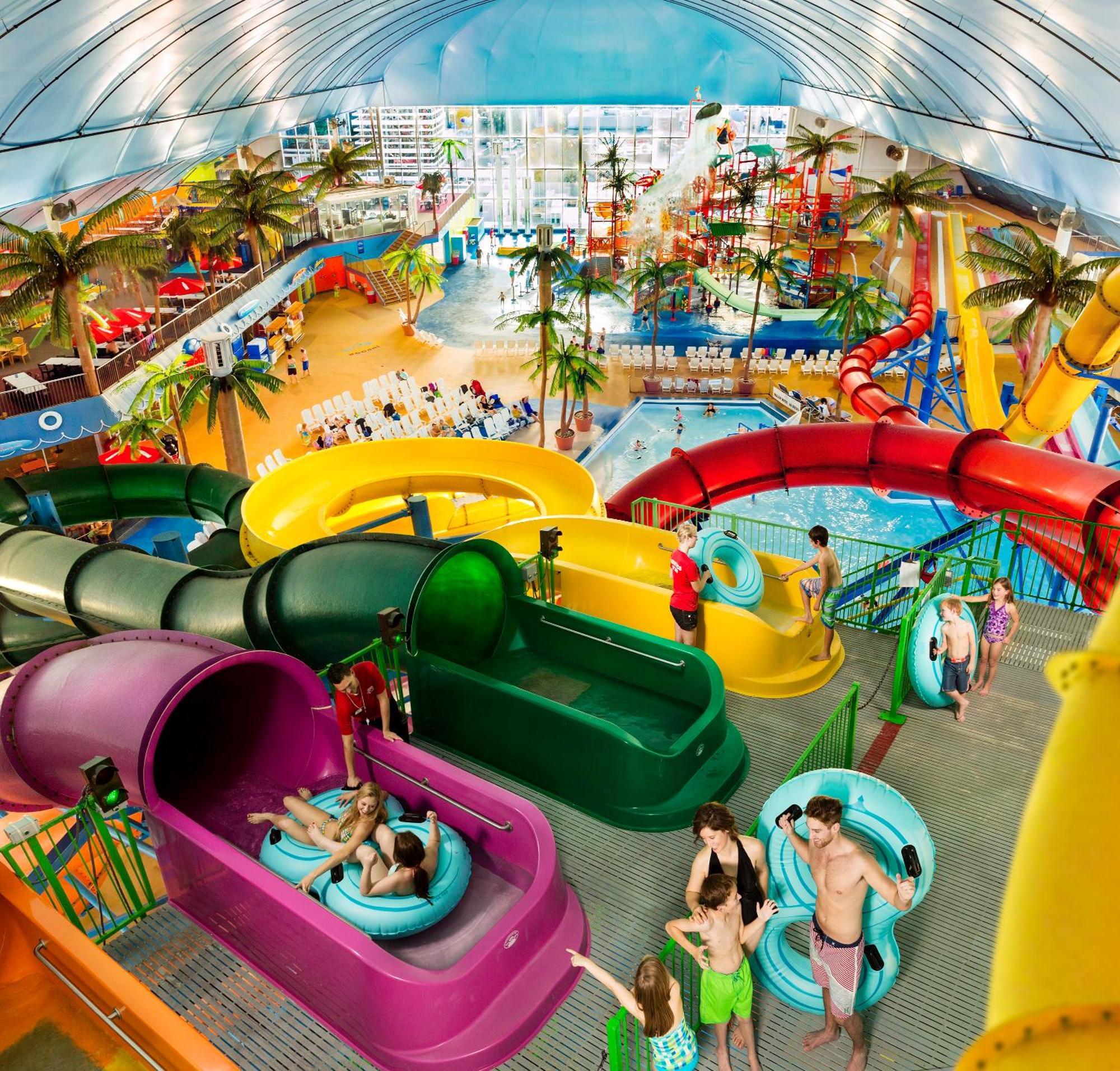 Traditional Two Queen 4 Waterpark Passes,1440115021:JPEG