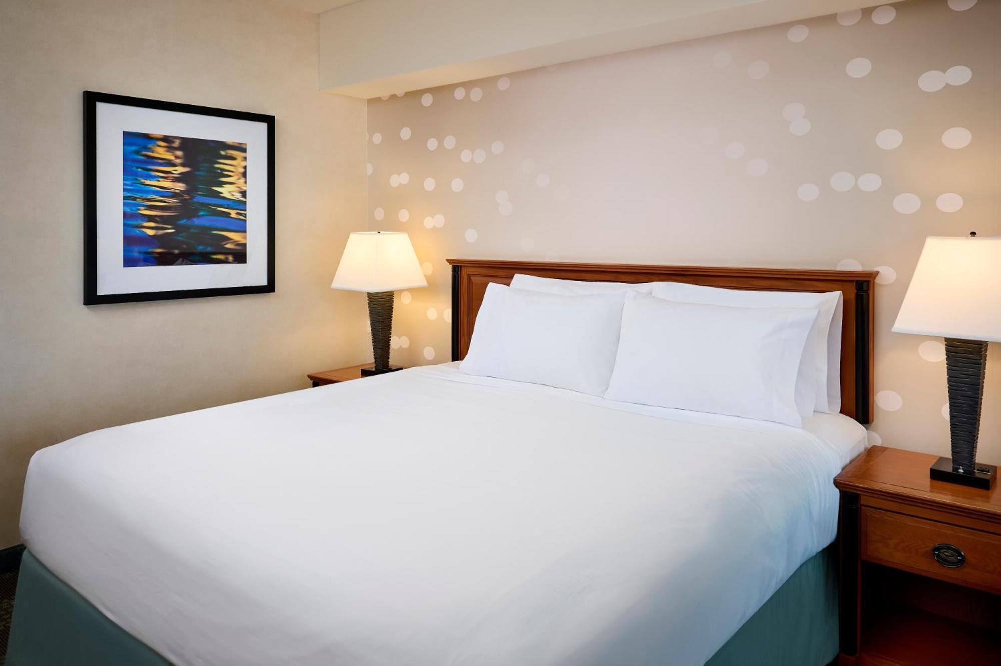 Standard King Room River View,1643757104:JPEG