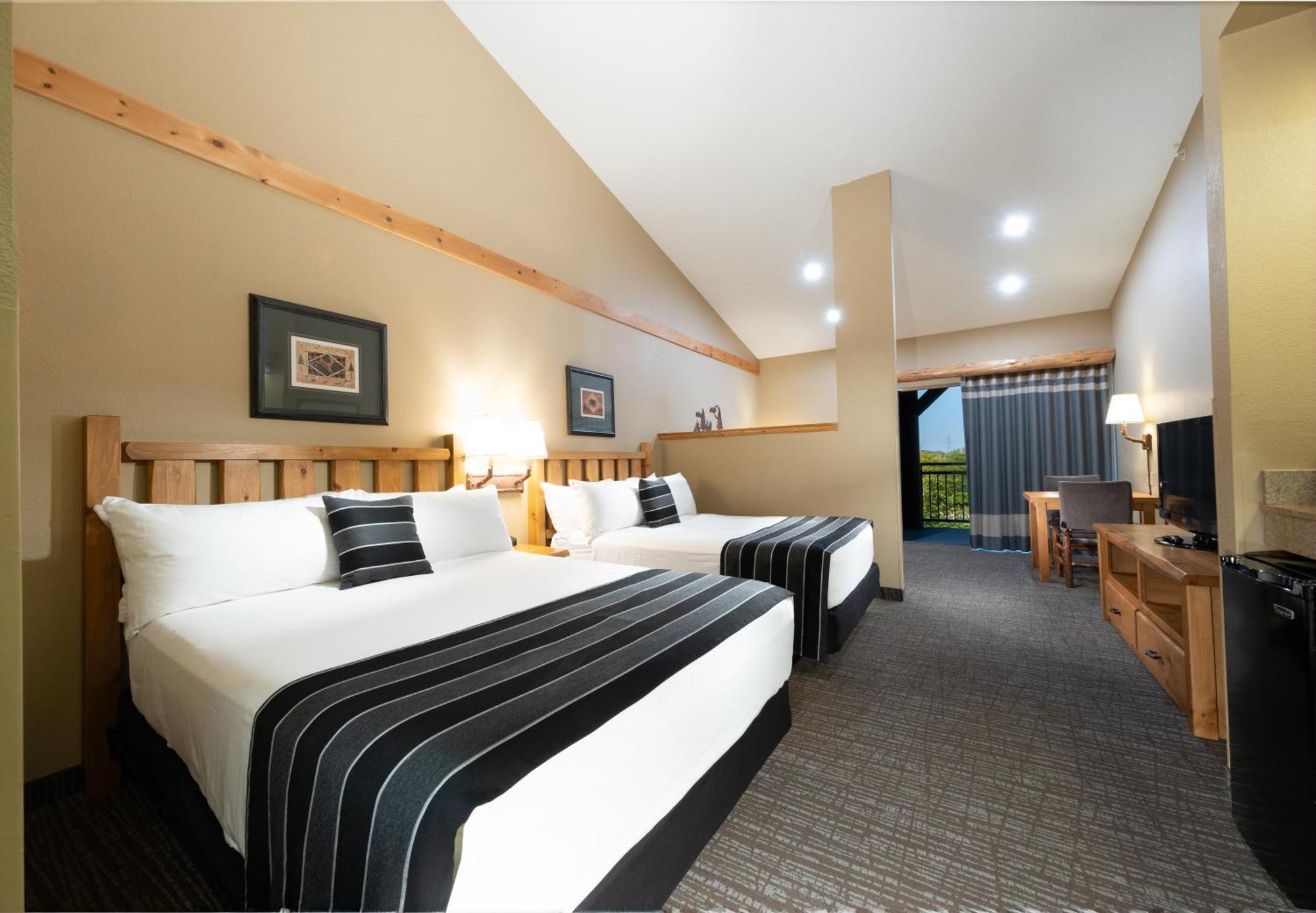 Family Suite,909825601:JPEG