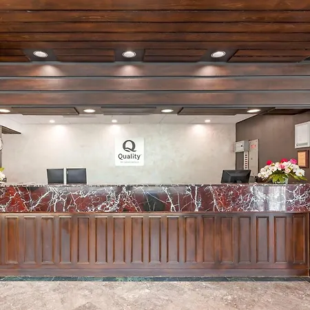 Quality Hotel Fallsview Cascade-3